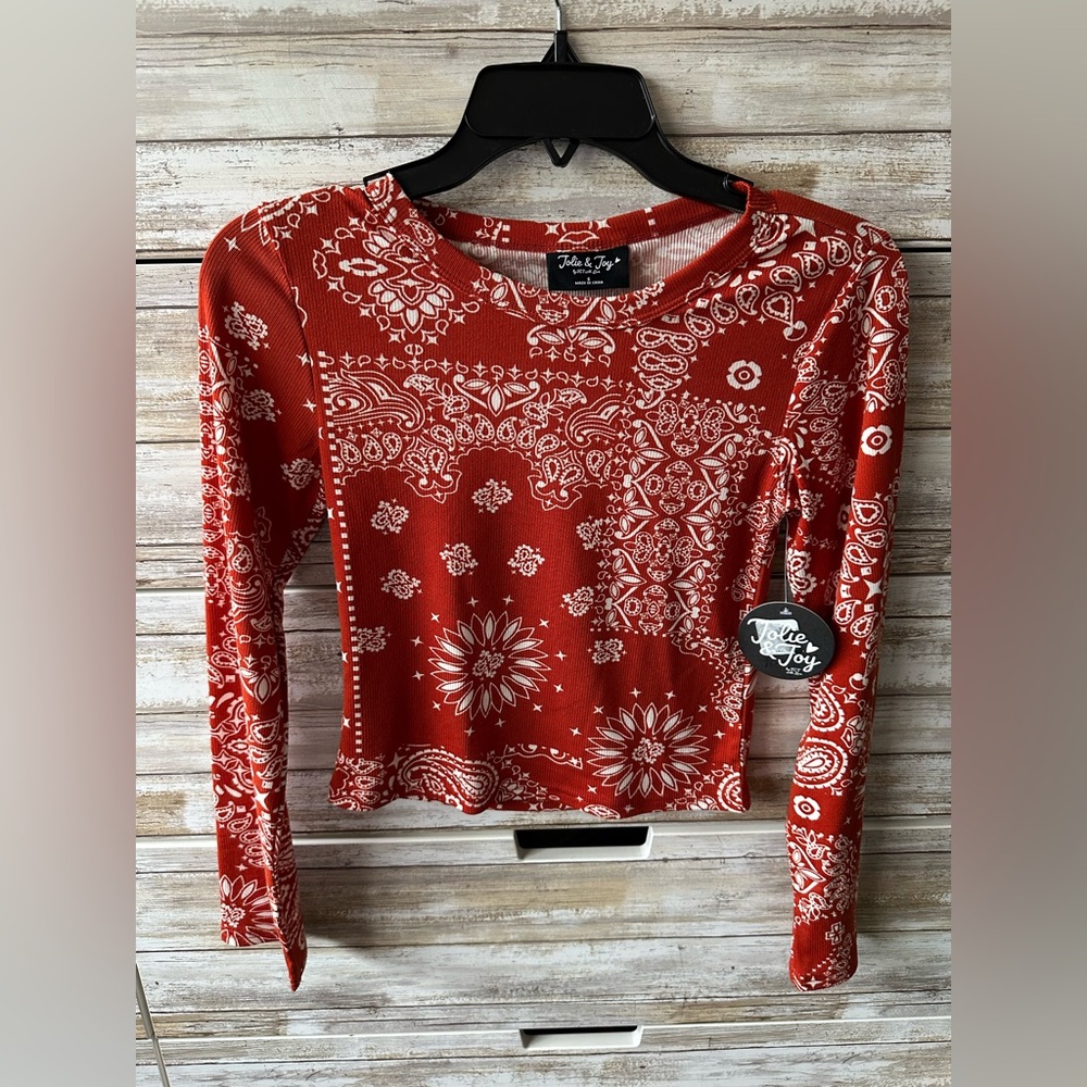 🧡 Jolie & Joy Brick Red Bandana Print Crop Top S Ribbed Long Sleeve Juniors